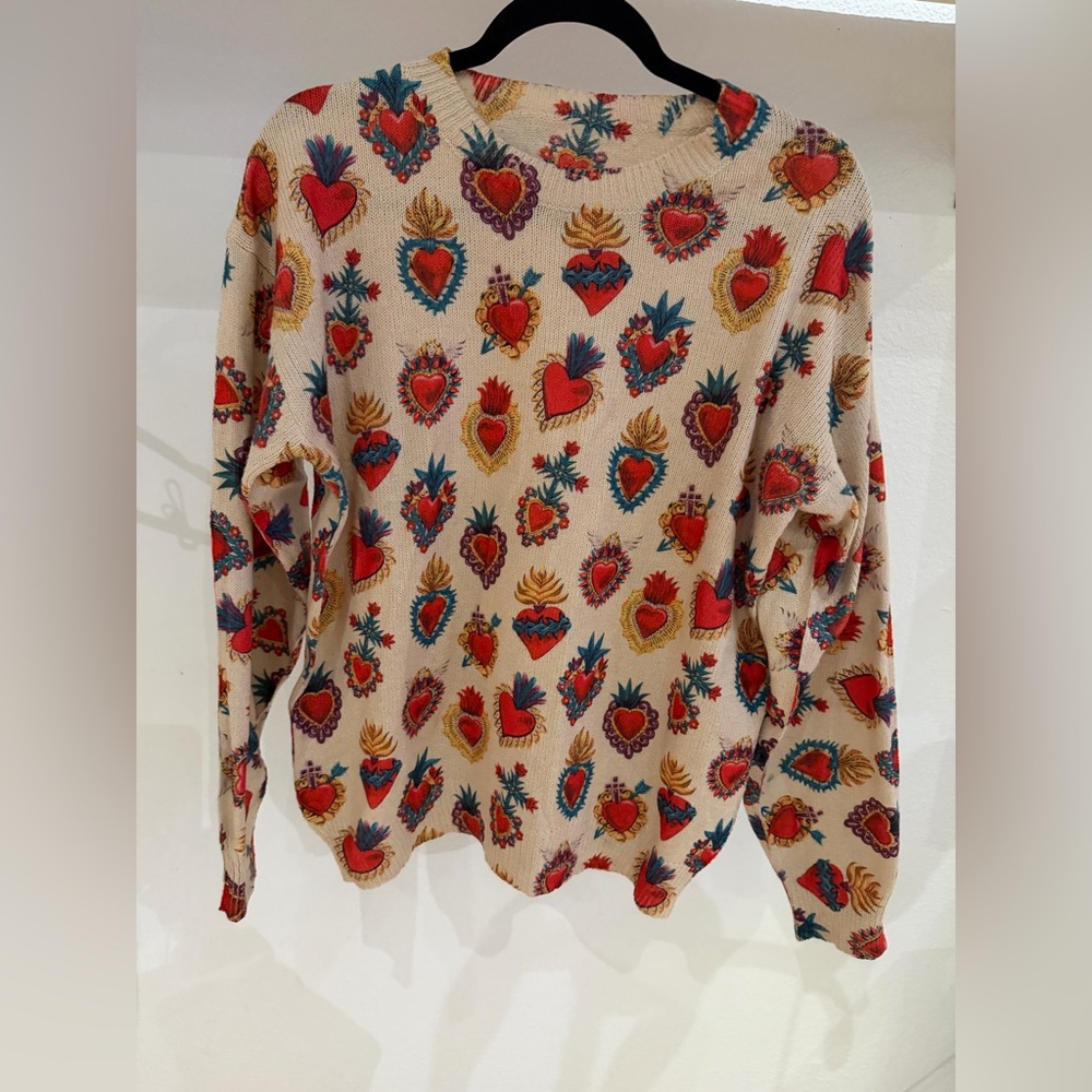 Heart lightweight sweater